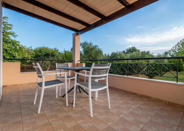 Lagouvardos Appartement *