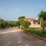 Lagouvardos Beach Apartments *