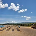 Lagouvardos Beach Apartments *