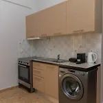 Apartment Lagouvardos *