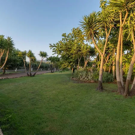 Lagouvardos Apartment *