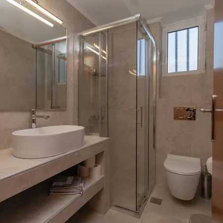 Lagouvardos Apartment