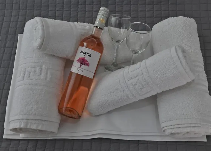 Lagouvardos 公寓 *